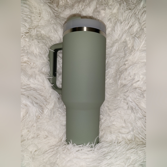 NIB 40oz Stanley Flowstate Quencher H2.0 TUMBLER ~ SHALE SOFT MATTE - Picture 3 of 6